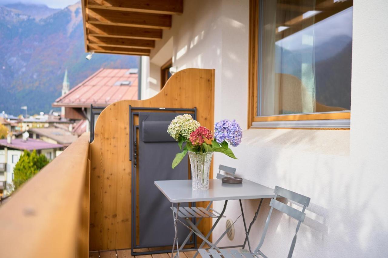 Casa Al Sole Apt. 2 Pinzolo Exterior photo